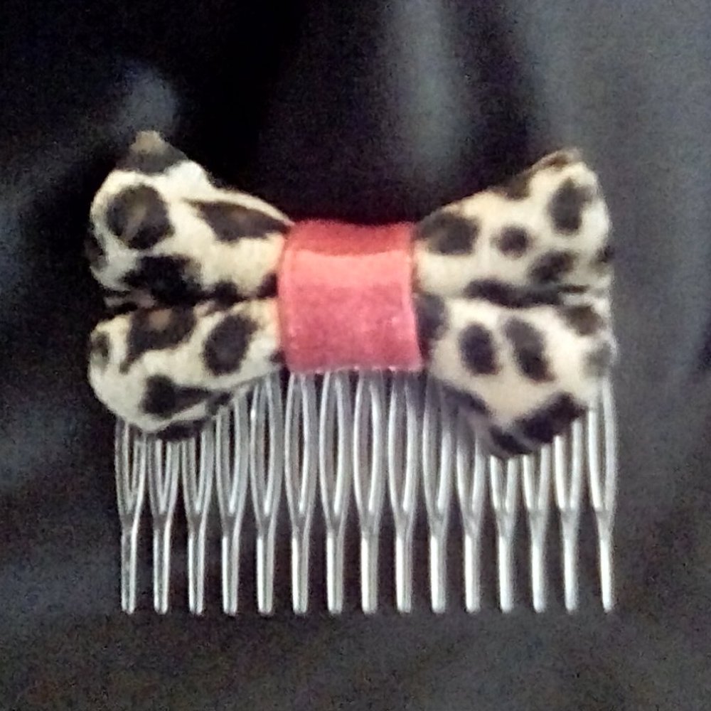 Faux Fur Leopard Hair bow Comb with sparkly red vinyl center/Gothabilly/Pin Up
